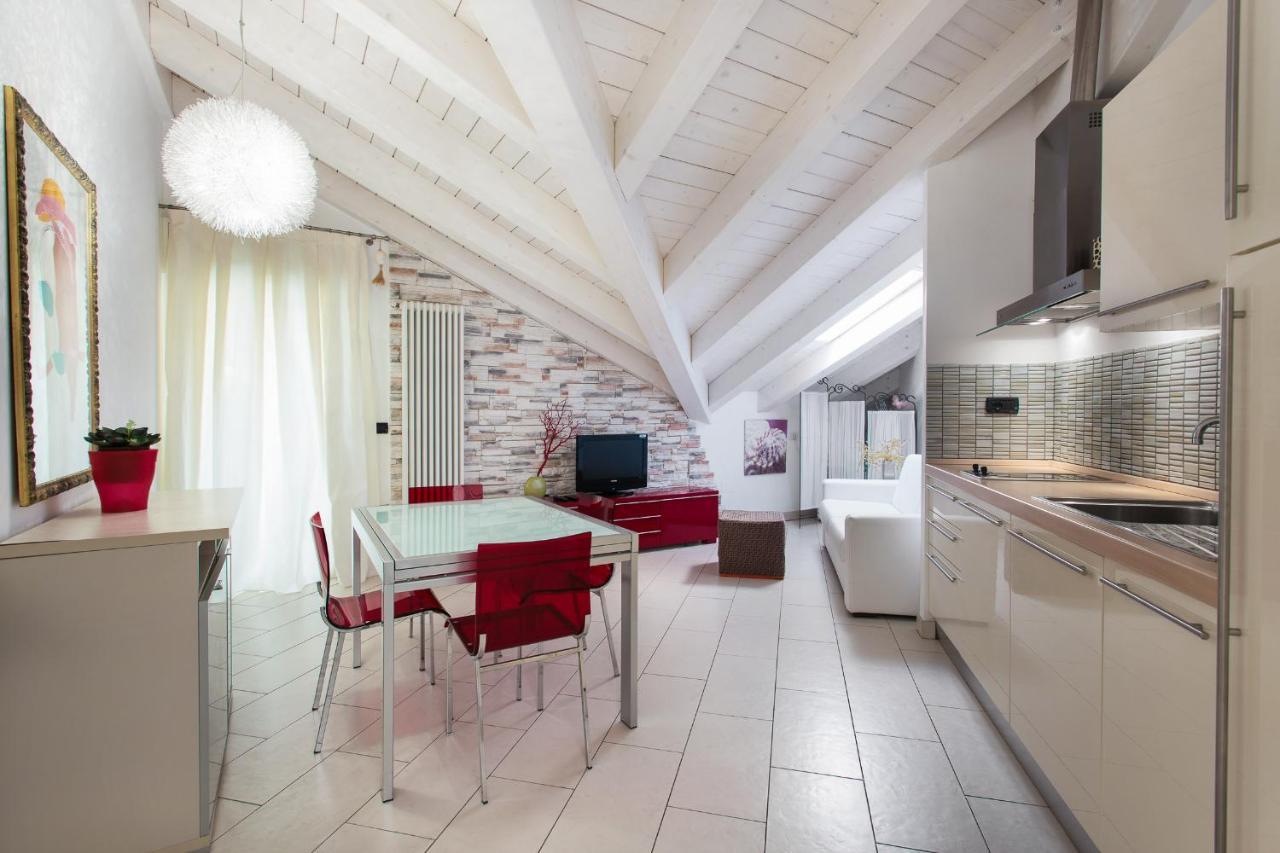 Hotel Flora Milano Marittima Exterior photo
